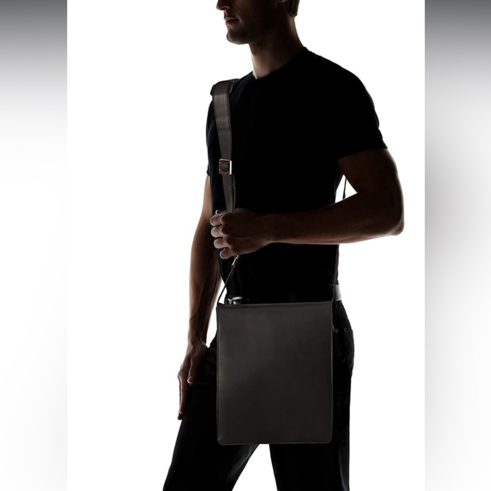 Visconti Big Leather Organizer Messenger Bag In Distressed Leather, Oil Black